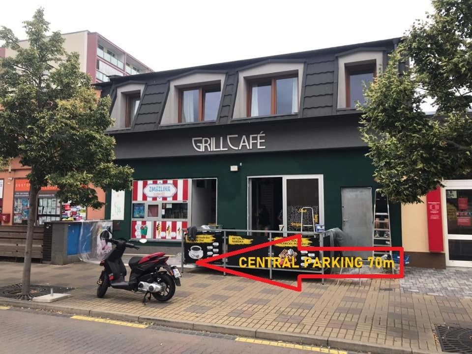 Bailando Studio Neratovice エクステリア 写真